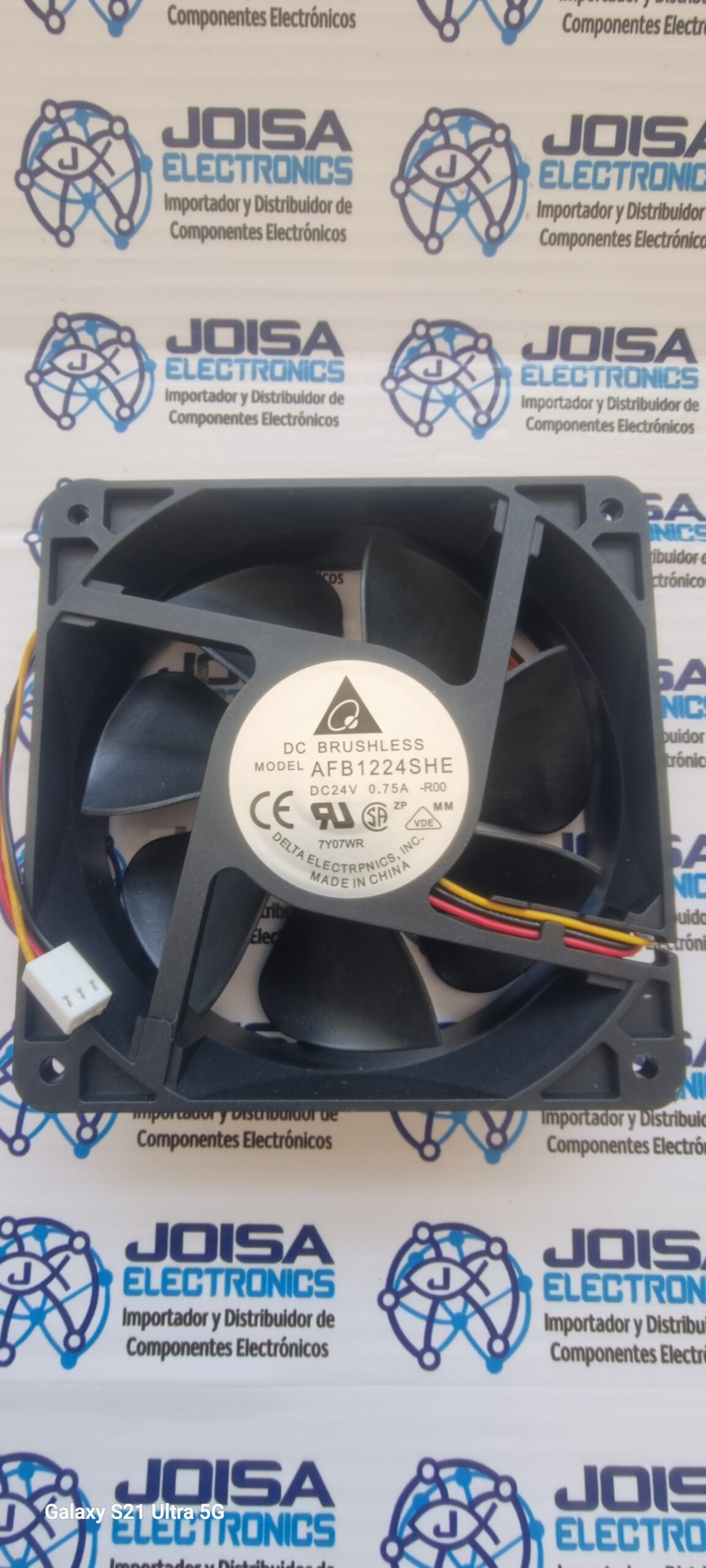 AFB1224SHE ; Tipo de ventilador. Tubo axial ; Características. Protección de rotor bloqueado ; Ruido. 53.0dB(A) ; Potencia (Vatios). 12 W AFB1224SHE Delta Electronics Ventiladores tangenciales CC DC Tubeaxial Fan, 120x38mm, 24VDC