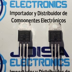 BTA12-600B BTA12 600B es un triac de 3 pines con aislamiento estándar para conmutación de corriente alterna (CA) se puede utilizar como función ON / OFF y distribuido por joisa electronics sac