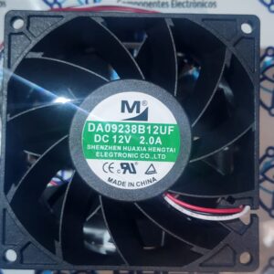DA09238B12UF VENTILADOR DA09238B12UF Ventilador de enfriamiento de 12 V 2 A 3 cables ; CA/CC, CC; Tamaño, 120 mm x 120 mm x 25 mm; Corriente, 2 A; Terminación, 3; Voltaje, 12 V.