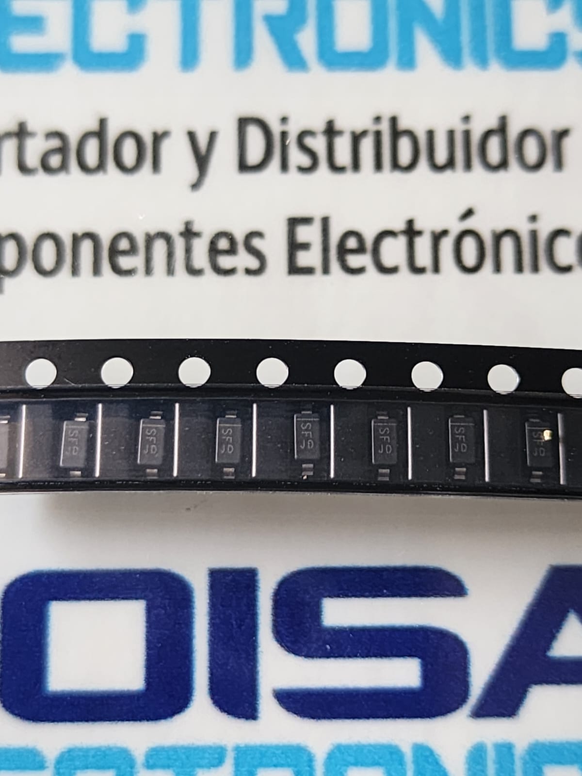 B0540W-7-F Diodo B0540W - 7 - F , rectificador Schottky, 500 mA, barrera Schottky de 40 V, encapsulado SOD-123, 2 pines, 620 mV. COMERCIALIZADO POR JOISA ELECTRONICS SAC PROVEEDOR LIMA PERU