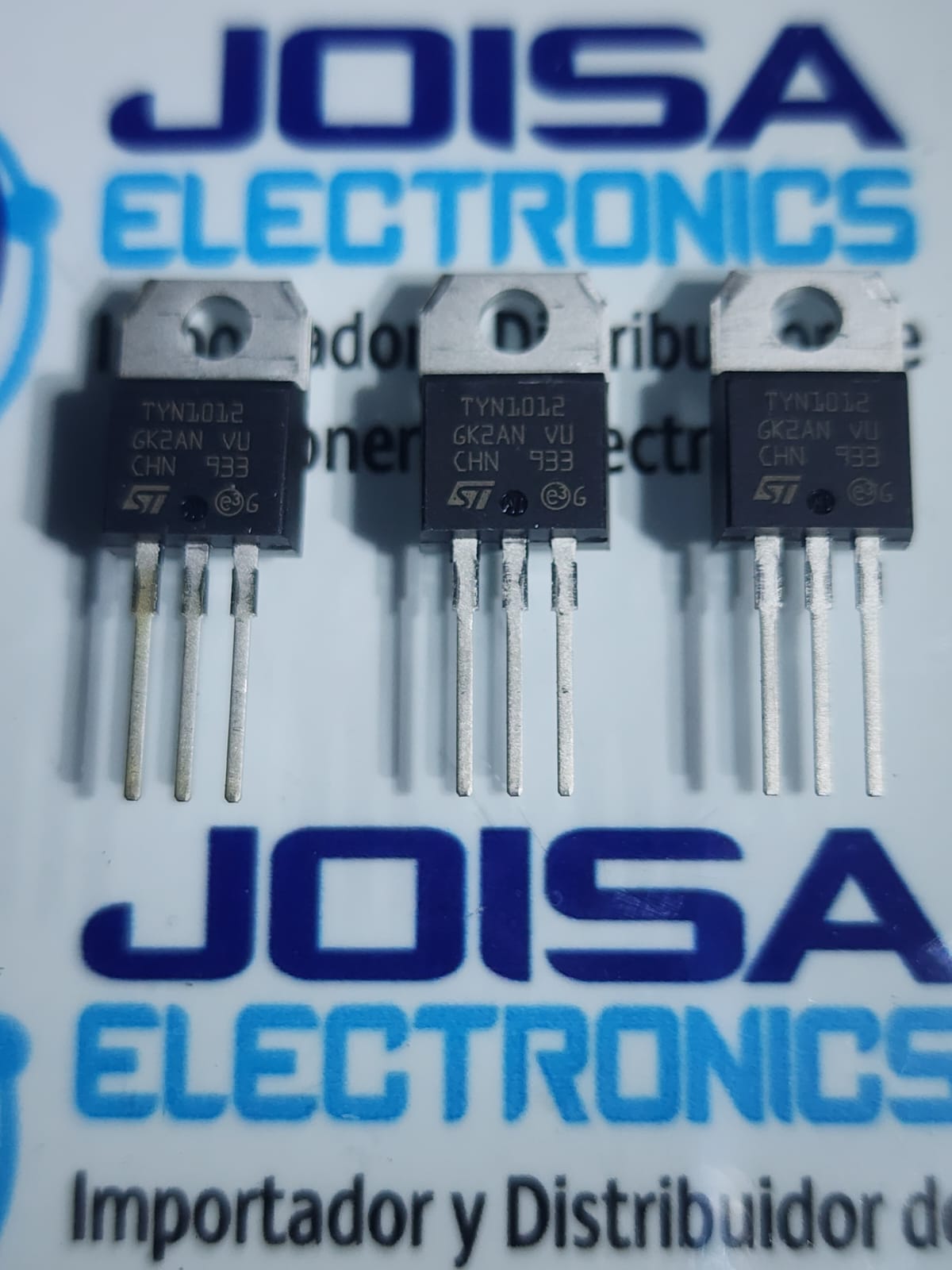 TYN1012 TYN1012 TRANSISTOR Tiristor TYN1012;ST;TO220AB . 12 A; 1000 V; Corriente de compuerta: 15 mA. Datos técnicos: Nombre: TYN1012. Tipo: Tiristor. Tensión inversa: 1000 V. Corriente directa: 12 A. Y DISTRIBUIDO POR JOISA ELECTRONICS SAC PROVEEDOR LIMA PERU TYN1012 TRANSISTOR Tiristor TYN1012;ST;TO220AB . 12 A; 1000 V; Corriente de compuerta: 15 mA. Datos técnicos: Nombre: TYN1012. Tipo: Tiristor. Tensión inversa: 1000 V. Corriente directa: 12 A. Y DISTRIBUIDO POR JOISA ELECTRONICS SAC PROVEEDOR LIMA PERU