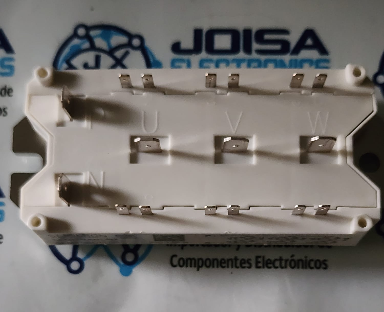 SKM40GD123D-1 SKM40GD123D es un módulo de potencia IGBT fabricado por Semikron (ahora Semikron Danfoss), diseñado para aplicaciones de alta potencia como inversores trifásicos y fuentes de alimentación de modo conmutado Y COMERCIALIZADO POR JOISA ELECTRONICS SAC PROVEEDOR LIMA PERU SKM40GD123D es un módulo de potencia IGBT fabricado por Semikron (ahora Semikron Danfoss), diseñado para aplicaciones de alta potencia como inversores trifásicos y fuentes de alimentación de modo conmutado Y COMERCIALIZADO POR JOISA ELECTRONICS SAC PROVEEDOR LIMA PERU