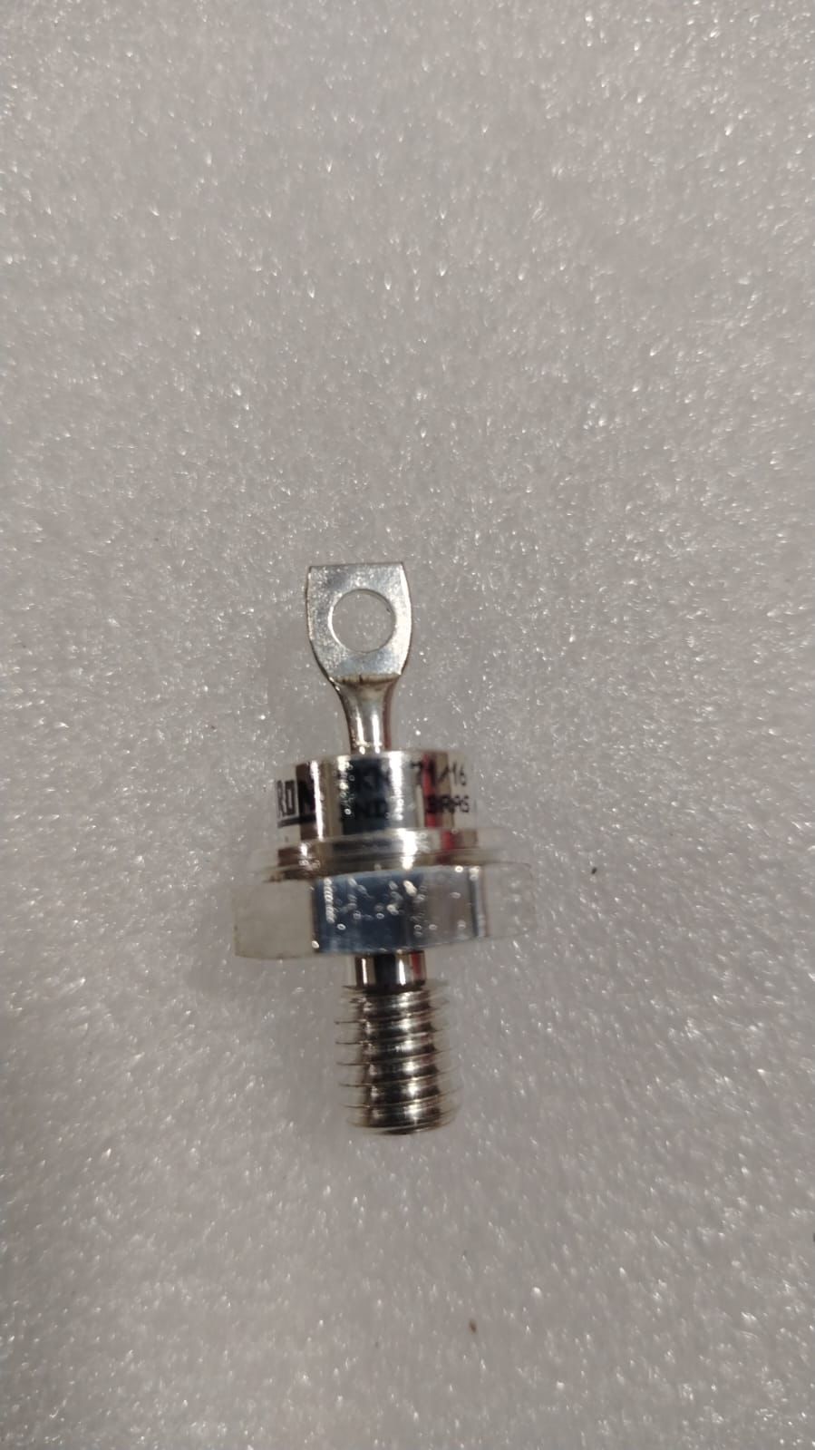 SKN7116 SKN7116 El SKN7116 es unDiodo rectificador específico fabricado por Semikron, utilizado en aplicaciones electrónicas para convertir corriente alterna en corriente continua Y COMERCIALIZADO POR JOISA ELECTRONICS SAC PROVEEDOR LIMA PERU SKN7116 El SKN7116 es unDiodo rectificador específico fabricado por Semikron, utilizado en aplicaciones electrónicas para convertir corriente alterna en corriente continua Y COMERCIALIZADO POR JOISA ELECTRONICS SAC PROVEEDOR LIMA PERU