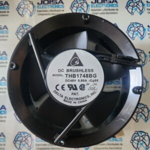 THB1748BG El THB1748BG es un ventilador axial de alta eficiencia fabricado por Delta Electronics. Está diseñado específicamente para aplicaciones industriales y de telecomunicaciones que requieren un flujo de aire potente y un control preciso de la velocidad COMERCIALIZADO POR JOISA ELECTRONICS SAC PROVEEDOR LIMA PERU