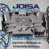 La bornera de paso WAGO 2016-1201 es un bloque de terminales de 1 nivel y 2 conductores diseñado para montaje en riel DIN de 35 mm, perteneciente a la reconocida serie TOPJOB S. Utiliza tecnología de conexión por resorte Push-in CAGE CLAMP, lo que permite conectar cables rígidos o con terminales tubulares directamente sin usar herramientas, garantizando una instalación rápida y resistente a vibraciones Y COMERCIALIZADO POR JOISA ELECTRONICS SAC PROVEEDOR LIMA