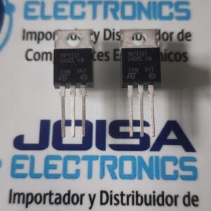 El BU931T es un transistor bipolar de potencia NPN tipo Darlington de alta tensión fabricado por STMicroelectronics. Está diseñado principalmente como controlador de bobinas de encendido electrónico en la industria automotriz debido a su alta robustez frente a cargas inductivas Y SE COMERCIALIZA EN JOISA ELECTRONICS SAC PROVEEDOR LIMA PERU