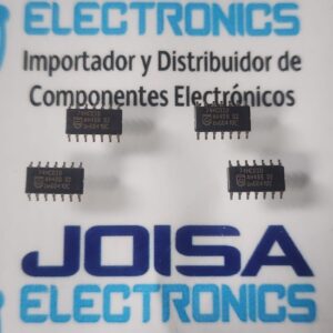 74HC03D 74HC03D El 74HC03D es unCircuito integrado CMOS de alta velocidad que contiene cuatro compuertas NAND independientes de 2 entradas con salidas de drenaje abierto.El sufijo "D" indica específicamente que está alojado en un paquete SOIC-14 de montaje superficial (circuito integrado de contorno pequeño con 14 pines).Debido a que cuenta con salidas de drenaje abierto en lugar de una configuración push-pull estándar, se requieren resistencias pull-up externas para alcanzar un nivel lógico alto. Esta característica hace que el chip sea ideal para lógica AND cableada, control de LED y cambio de nivel entre diferentes dominios de voltaje y se comercializa en JOISA ELECTRONICS SAC PROVEEDOR LIMA PERU