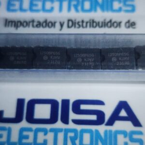 NCP1250BP65G El NCP1250BP65G es un circuito integrado controlador PWM en modo corriente de alto rendimiento fabricado por onsemi. Está diseñado específicamente para fuentes de alimentación conmutadas (SMPS) de tipo offline con topología Flyback.Este componente destaca por su capacidad de reducir el consumo en modo de espera (standby) a menos de 100 mW y por operar a una frecuencia fija de 65 kHz. y se comercializa en JOISA ELECTRONICS SAC PROVEEDOR LIMA PERU