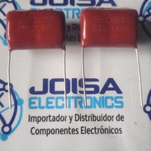 683J 1.6KV Capacitor de película de alta tensión de 68 nF / 1600V con ±5% de tolerancia.Especificaciones Técnicas DetalladasCódigo: 683J 1.6KVCapacitancia Nominal: 68,000 pF | 68 nF | 0.068 µFTolerancia: ±5% (Clase J, alta precisión para circuitos de potencia)Voltaje Máximo de Trabajo: 1600 VDC (1.6 Kilovoltios en corriente continua)Tipo de Componente: Capacitor de película fija (comúnmente de polipropileno metalizado o poliéster) y se comercializa en JOISA ELECTRONICS SAC PROVEEDOR LIMA PERU