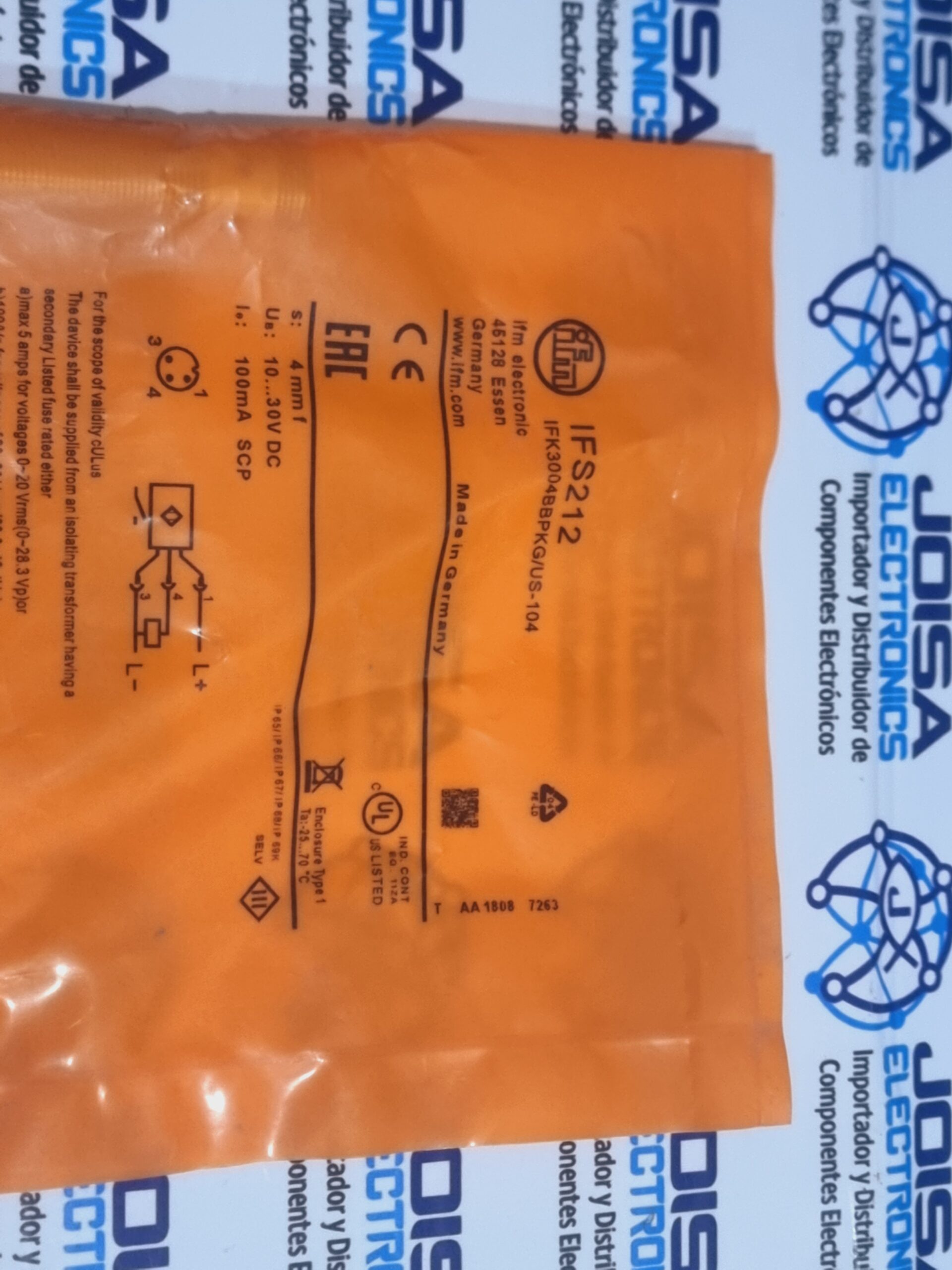 IFS212 El IFS212 es un sensor de proximidad inductivo cilíndrico fabricado por la marca alemana ifm electronic. Se utiliza ampliamente en la automatización industrial para detectar la presencia de objetos metálicos sin necesidad de contacto físico y se comercializa en JOISA ELECTRONICS SAC PROVEEDOR LIMA PERU