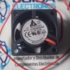 EFB0424VHD EFB0424VHDEl EFB0424VHD es un ventilador axial de corriente continua (DC) de alto rendimiento fabricado por Delta Electronics. Está diseñado principalmente para la gestión térmica industrial y la refrigeración de alta densidad en dispositivos de red, microservidores e inversores.Especificaciones Técnicas PrincipalesVoltaje nominal: 24 VDC (Rango de operación de 14.0 a 27.6 VDC)Dimensiones: 40 mm × 40 mm × 20 mmVelocidad de rotación: 9000 RPM y se comercializa en JOISA ELECTRONICS SAC PROVEEDOR LIMA PERU