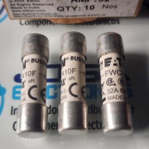 El FWC-32A10F es un fusible cilíndrico ultra rápido (clase aR) de alta velocidad, fabricado por Bussmann (Eaton), diseñado principalmente para la protección de semiconductores, variadores de frecuencia (DC drives) y convertidores de potencia.Especificaciones Técnicas PrincipalesCorriente nominal: 32 A.Tensión nominal: 600 V AC (algunas especificaciones indican compatibilidad con hasta 700 V DC).Dimensiones: 10 x 38 mm (estándar industrial de cartucho). y se comercializa en JOISA ELECTRONICS SAC PROVEEDOR LIMA PERU