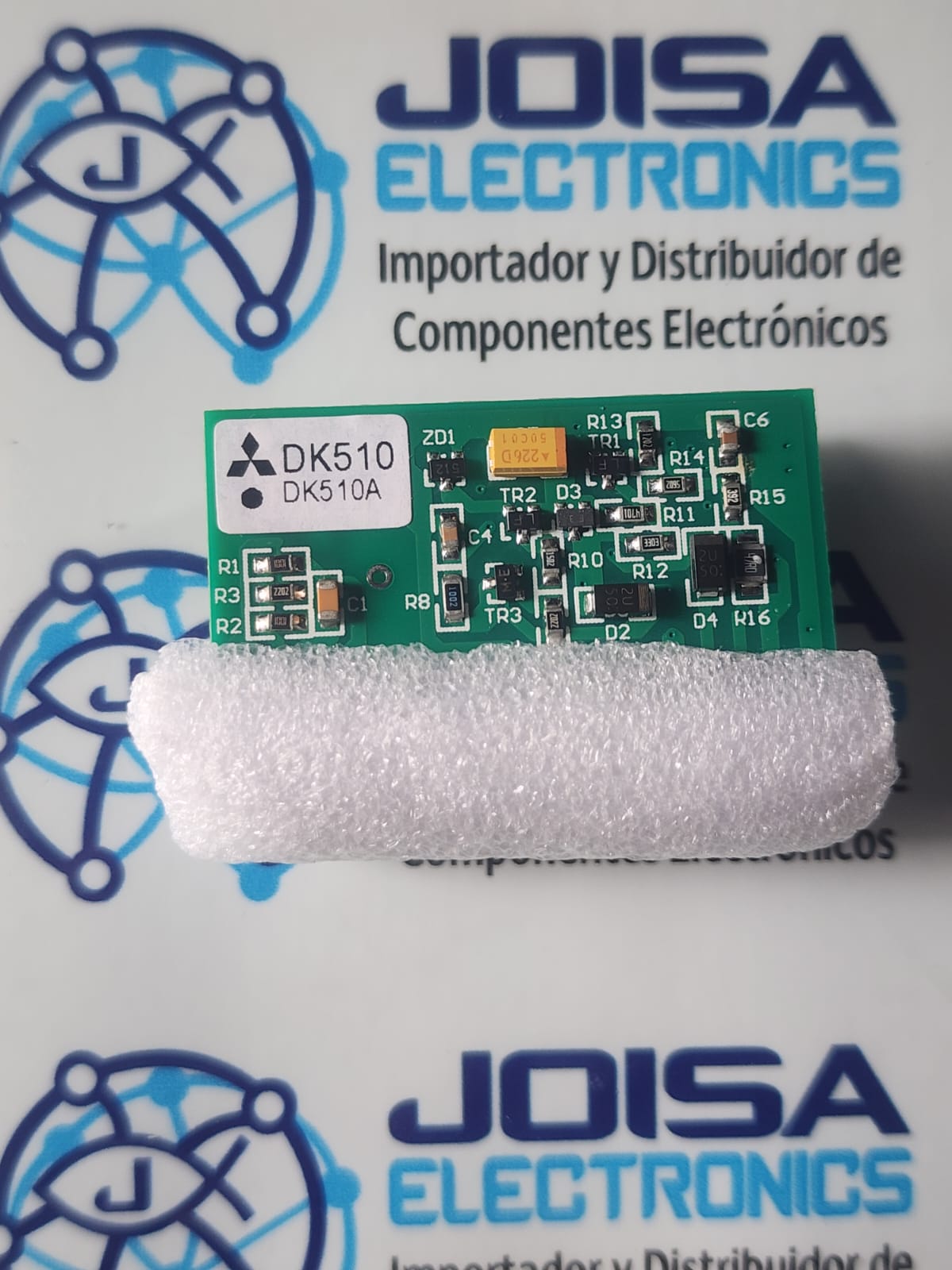 DK-510A El término DK510A (asociado frecuentemente al código de pieza BN634B836G51) se refiere principalmente a un componente electrónico híbrido (IC/Módulo PCB) fabricado por Mitsubishi Electric. A continuación se detallan sus características y usos principales: ⚙️ Función Principal y Aplicación • Uso en Servomotores y CNC: Es una tarjeta de circuito integrado híbrido utilizada en los sistemas de control numérico computarizado (CNC) y sistemas de automatización industrial de Mitsubishi Meldas. y se comercializa en JOISA ELECTRONICS SAC PROVEEDOR LIMA PERU