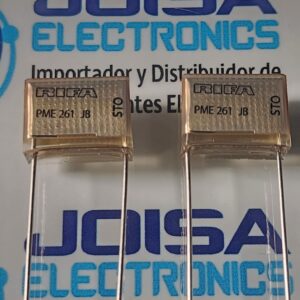 PME261JB5330KR30 El PME261JB5330KR30 es un condensador de película de papel metalizado ,KEMET(Grupo YAGEO) fabricado, montado en una sección separada y optimizado para pulsos en CC y bajas frecuencias alternas (CA). Las siguientes son las propiedades asignadas al nombre distintivo: ⚙️ Especificaciones técnicas • Capacitancia: 0.033 µF (icha 33 nF / code 333). • Tolerancia: ±10%. • Voltaje Nominal: 500 VAC (Corriente Alterna) / 1000 VDC (1 kV Corriente Continua). • Dieléctrico: Papel metalizado (Metallized Paper), con excelente durabilidad a largo plazo y propiedades de autorregeneración. y se comercializa en JOISA ELECTRONICS SAC PROVEEDOR LIMA PERU